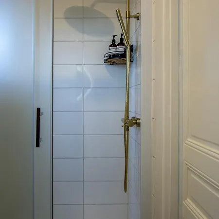 Cosy Art Gallery 兰斯