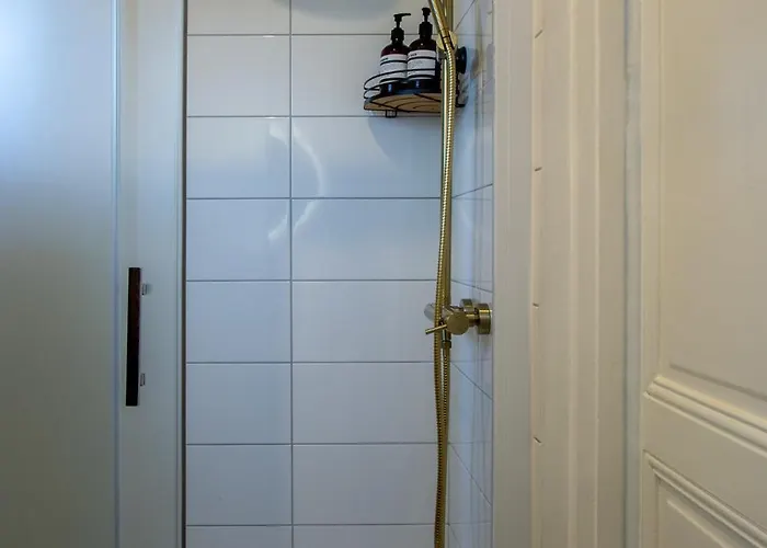 Cosy Art Gallery Реймс